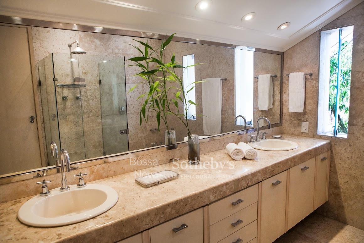 Banheiro da suíte máster - Imagem 15