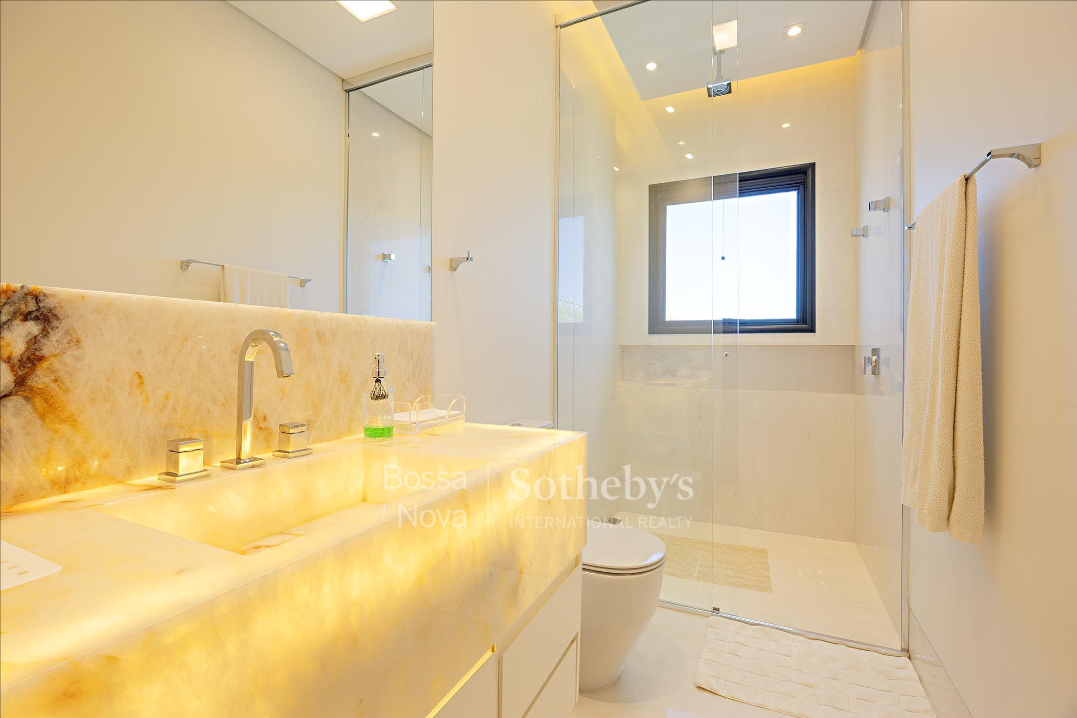 Banheiro da suíte 1 - Imagem 34