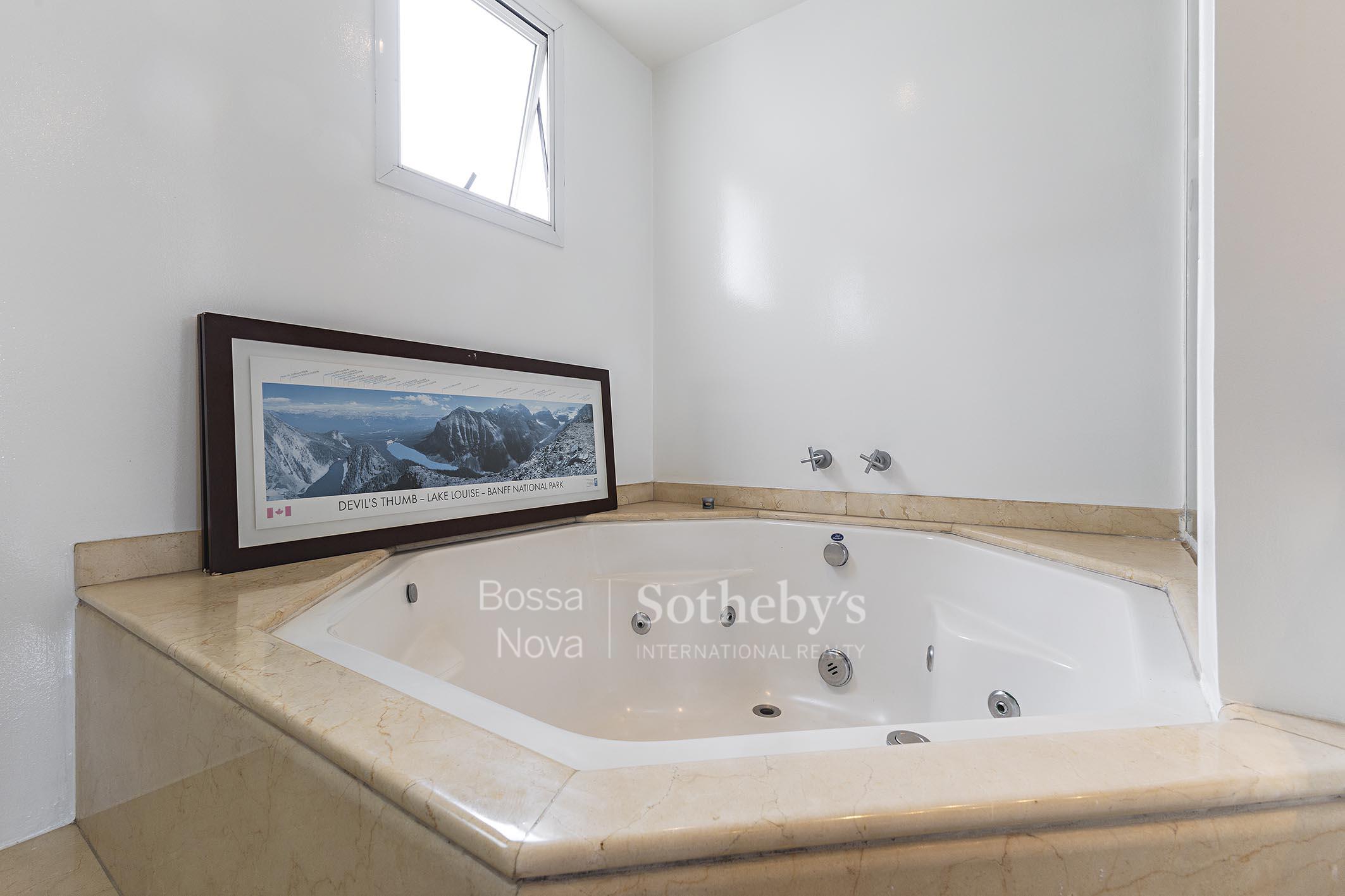 Banheiro da suíte máster - Imagem 36