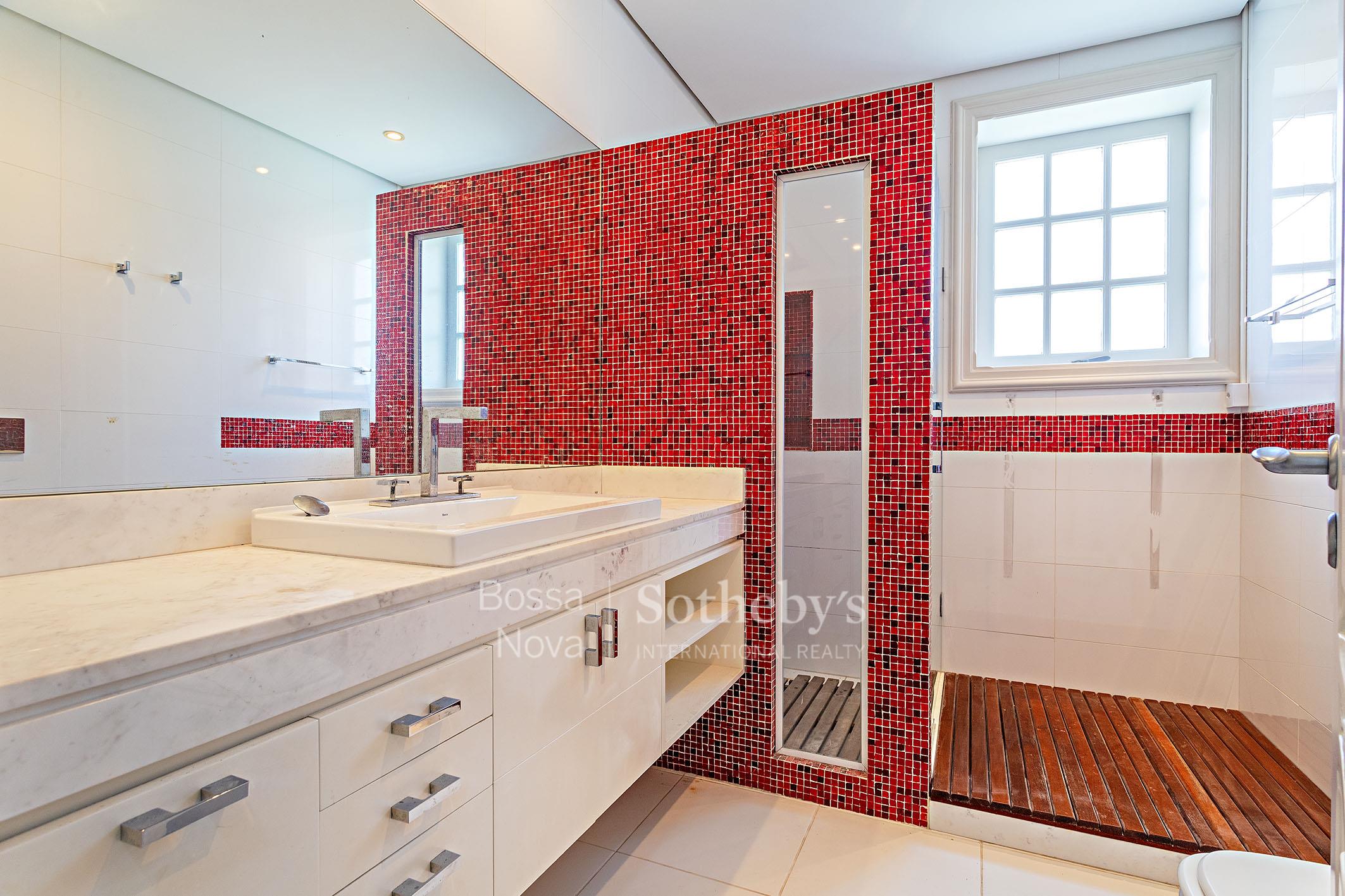 Banheiro da suíte 1 - Imagem 26