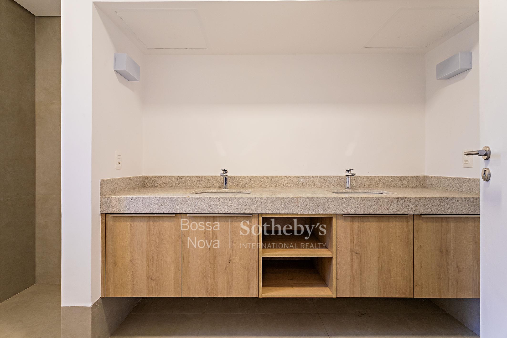 Banheiro da suíte máster - Imagem 10