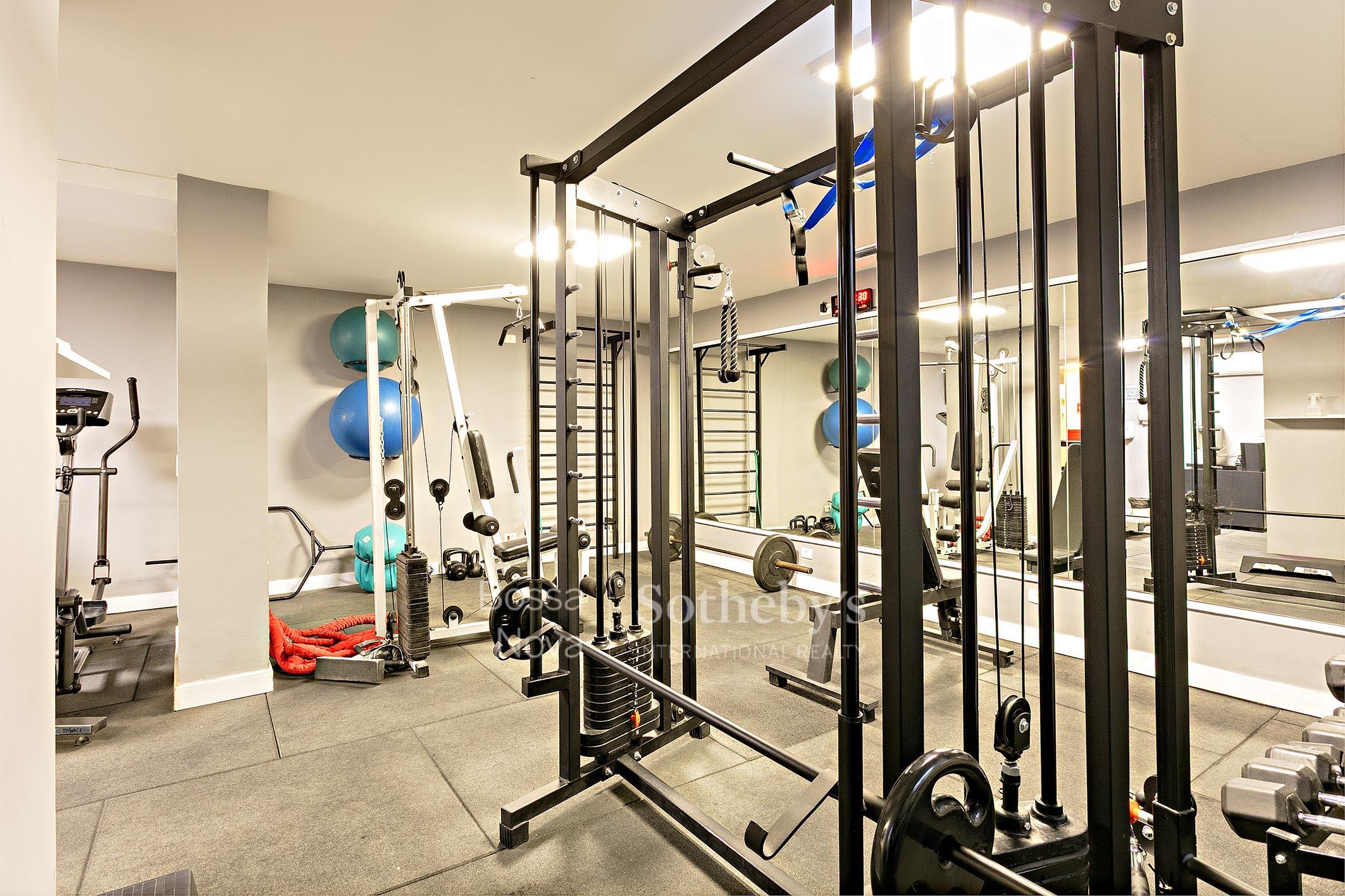 Academia de Ginástica - Imagem 29