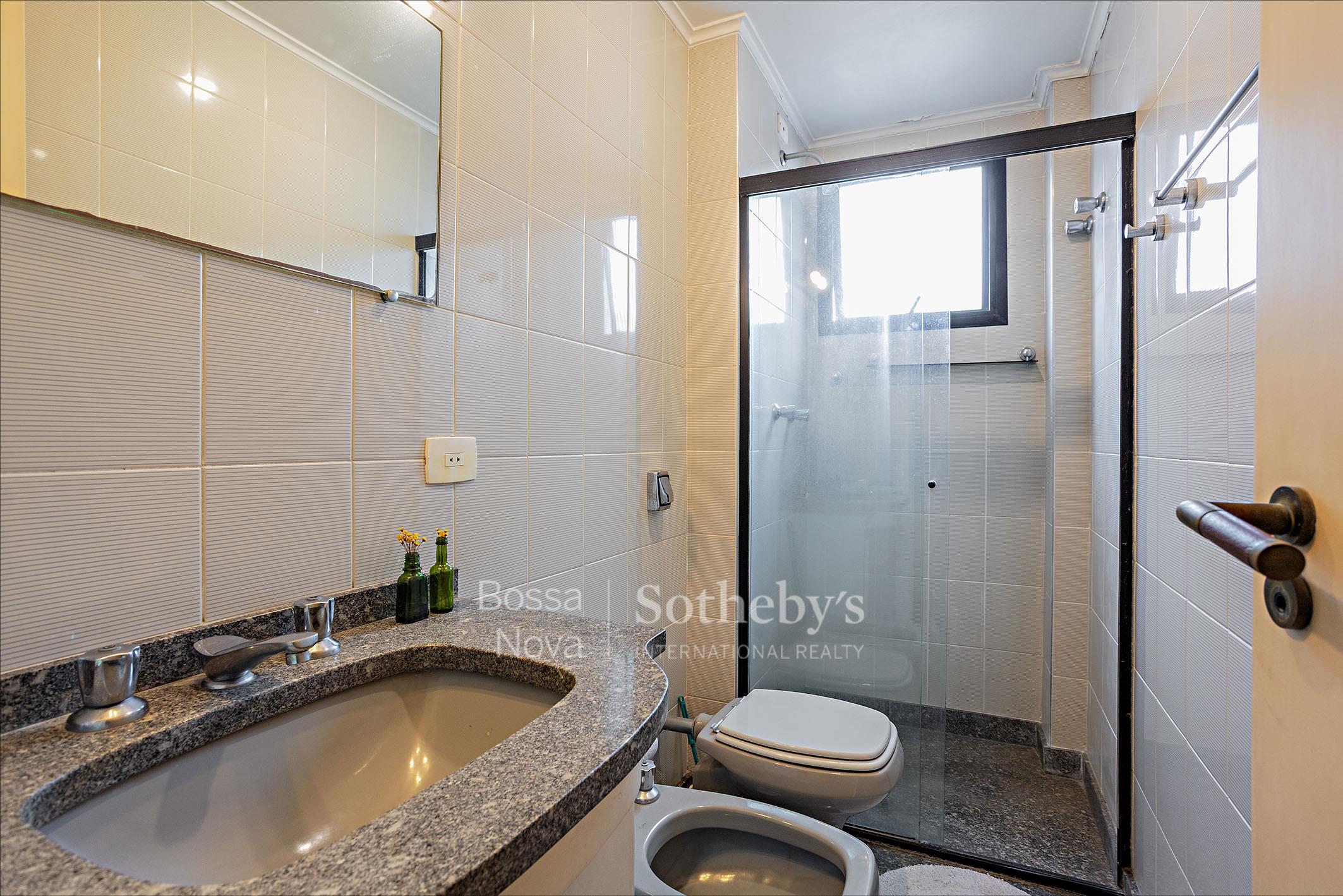 Banheiro da suíte 2 - Imagem 32