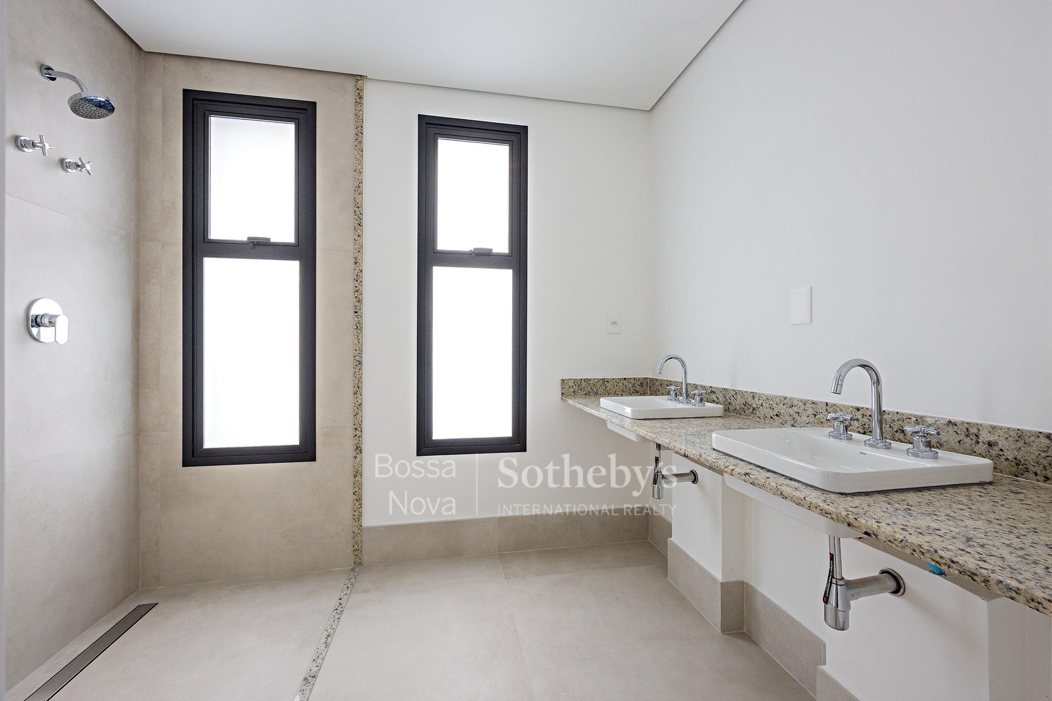 Banheiro da suíte máster - Imagem 13