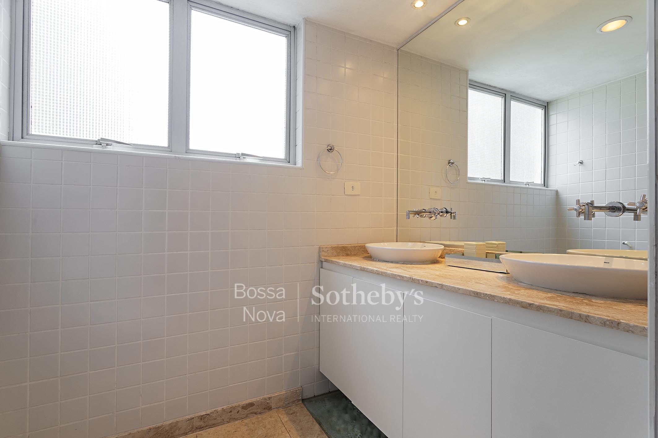 Banheiro da suíte máster - Imagem 16