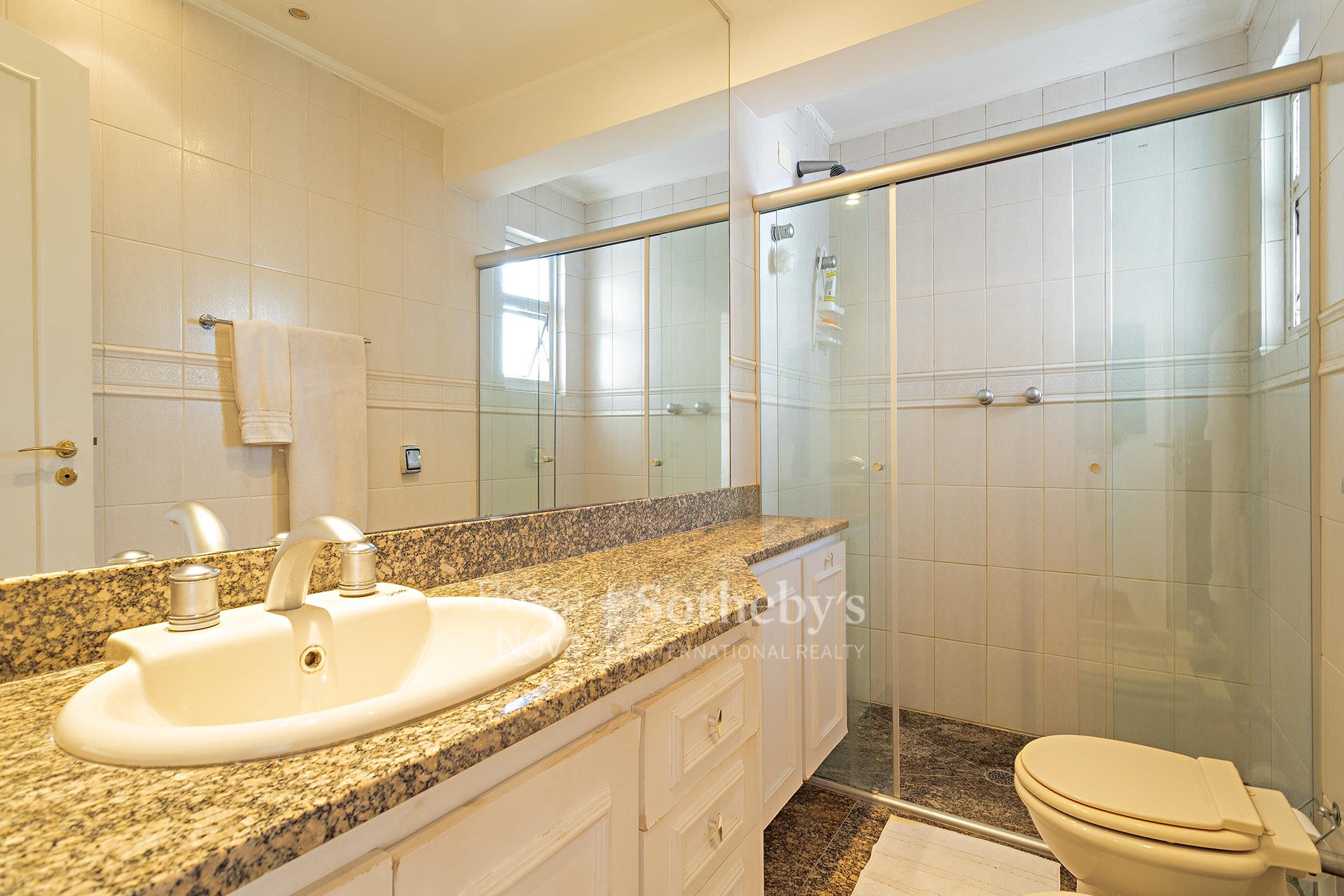 Banheiro da suíte 2 - Imagem 19