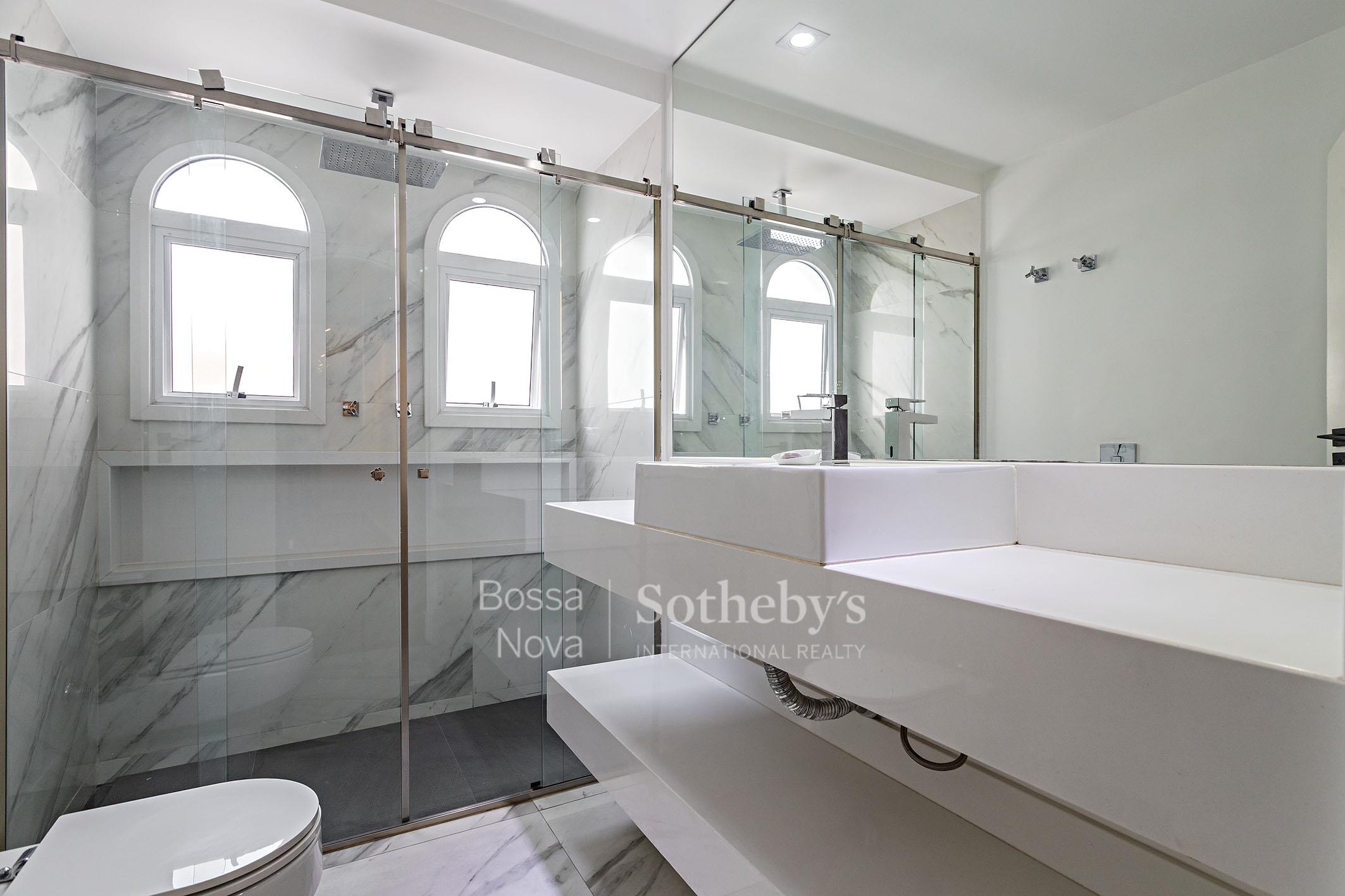 Banheiro da suíte máster - Imagem 19