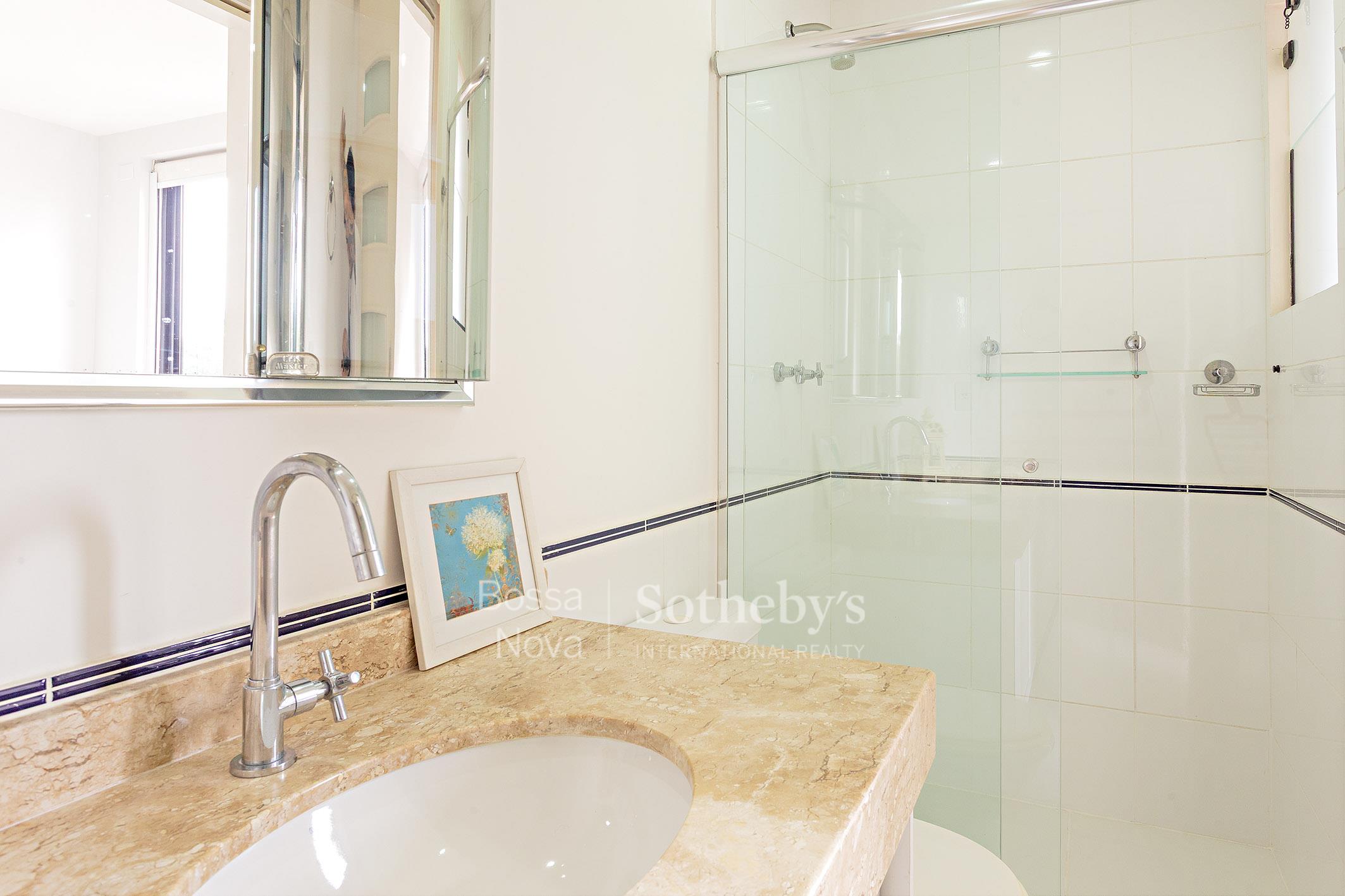 Banheiro da suíte 1 - Imagem 18