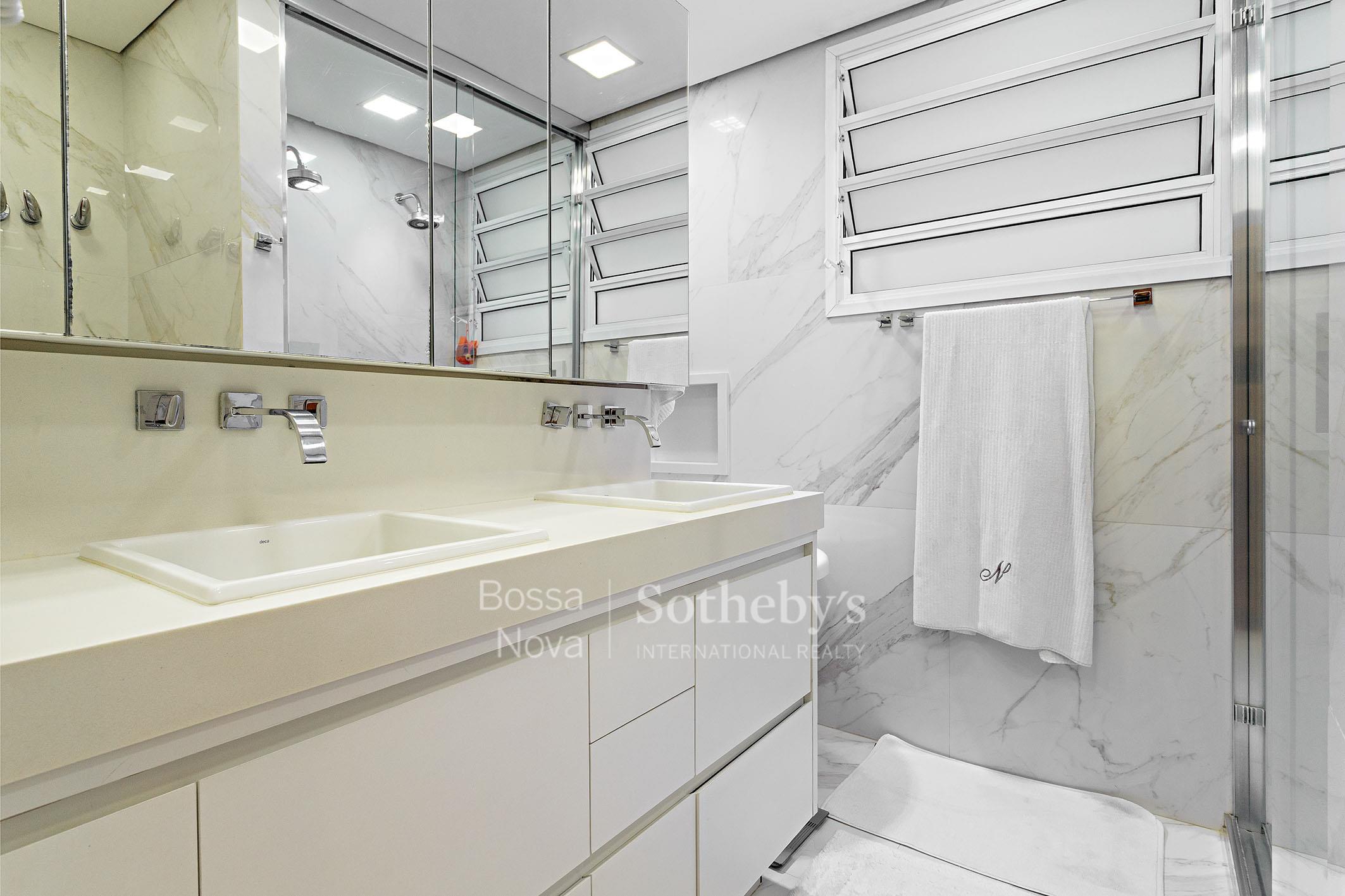 Banheiro da suíte máster - Imagem 19