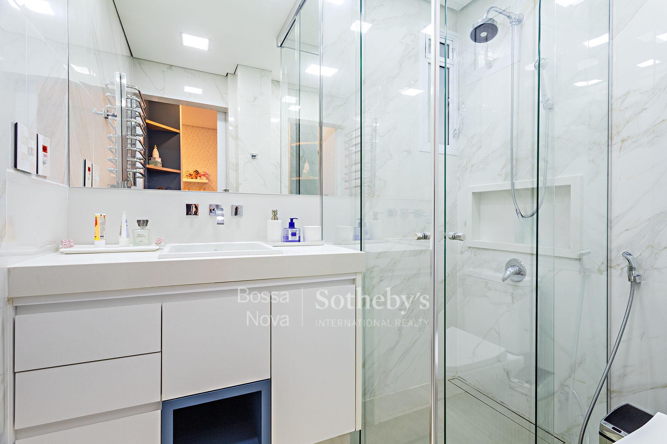 Banheiro da suíte 2 - Imagem 22