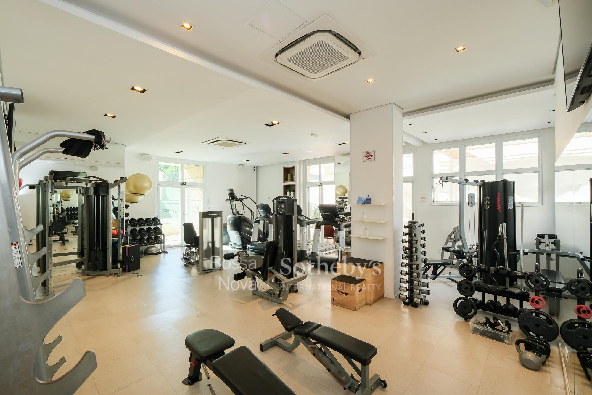 Academia de Ginástica - Imagem 30