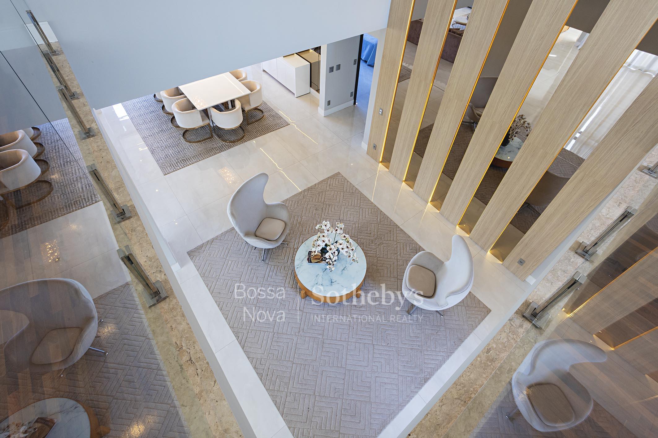 Pé direito duplo - Imagem 57