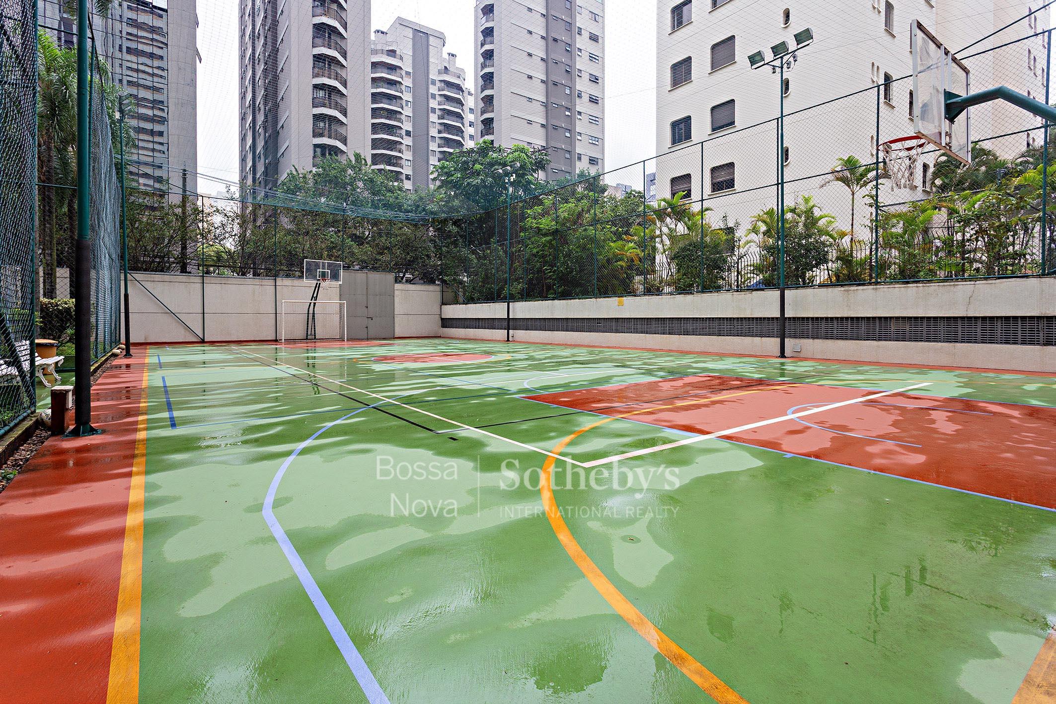 Apartamento para venda em Moema