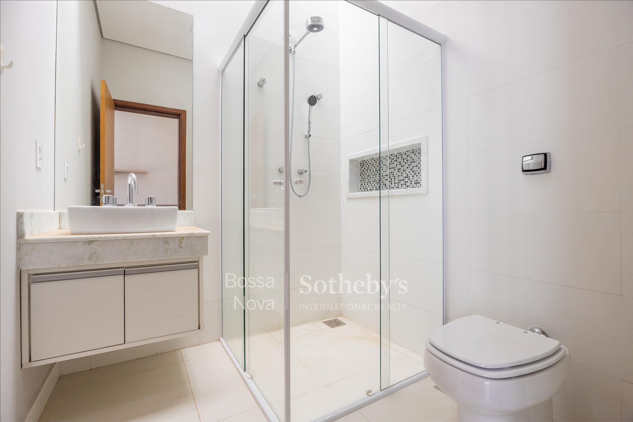 Banheiro da suíte 3 - Imagem 23