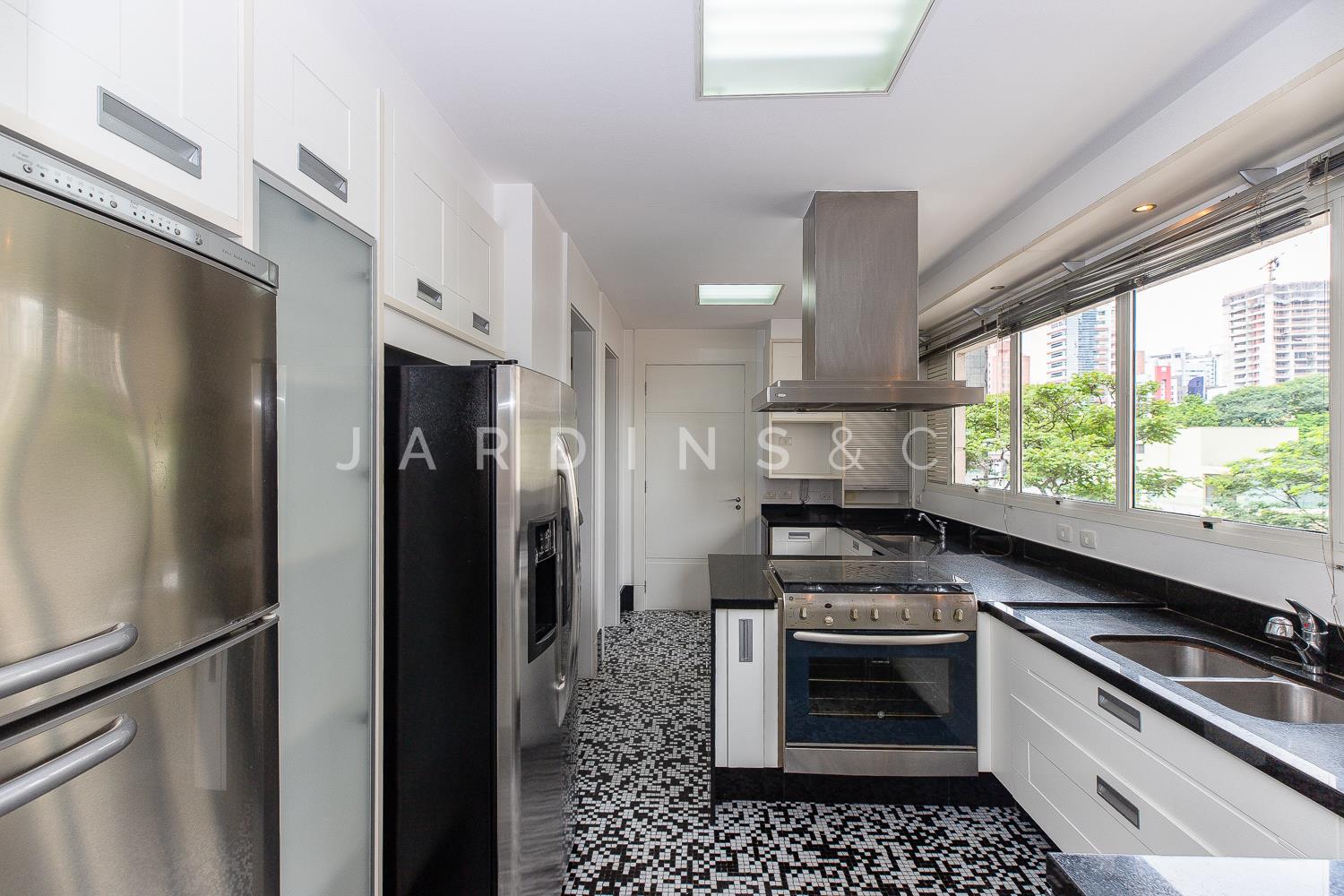 Apartamento no Chácara Itaim