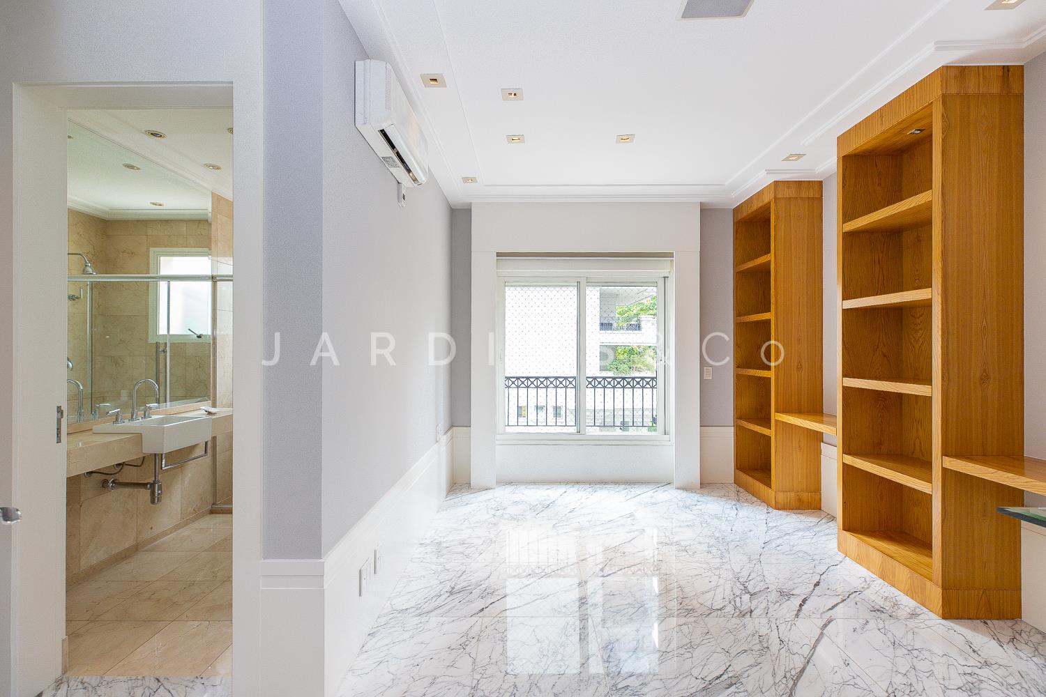 Apartamento no Chácara Itaim