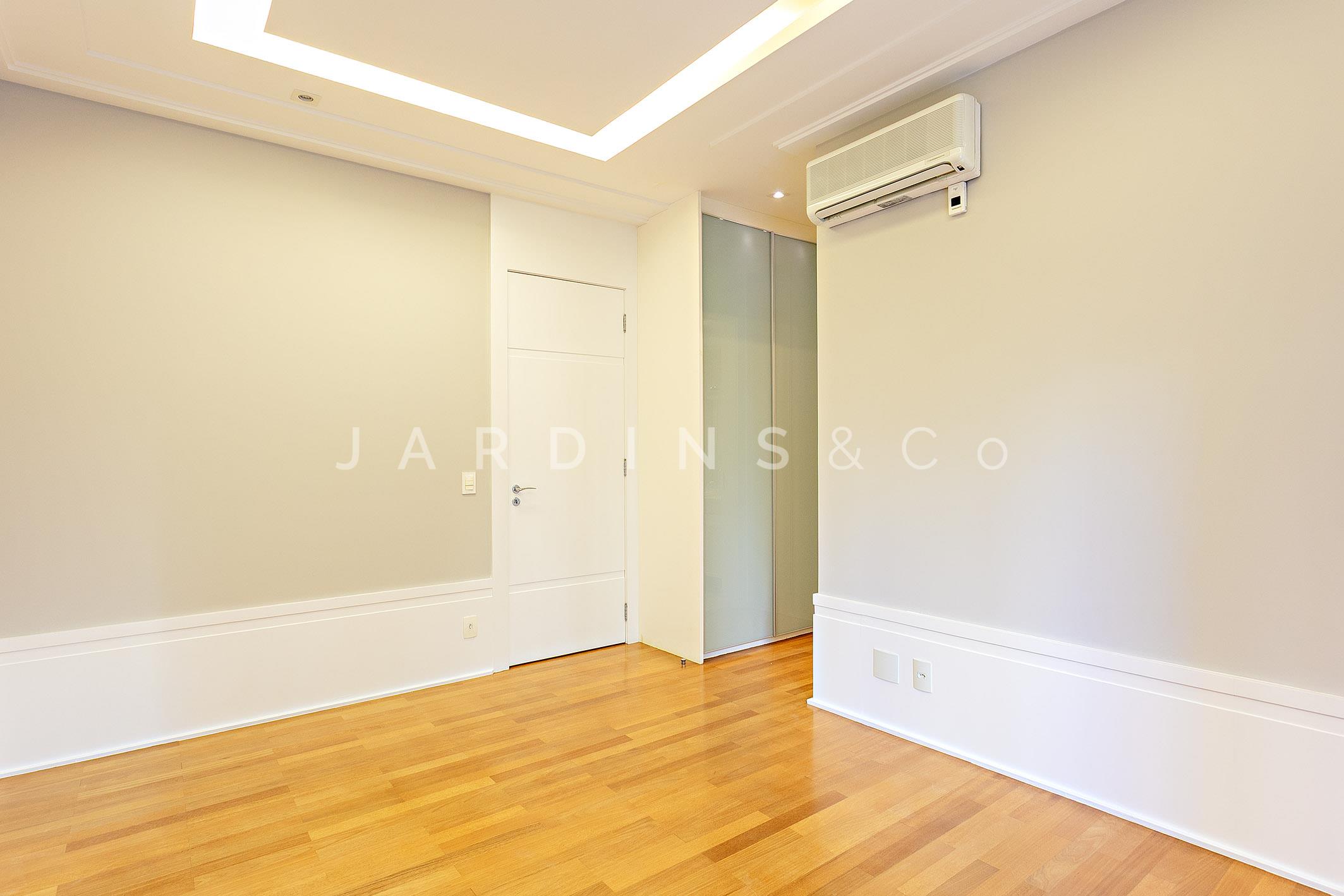 Apartamento no Chácara Itaim