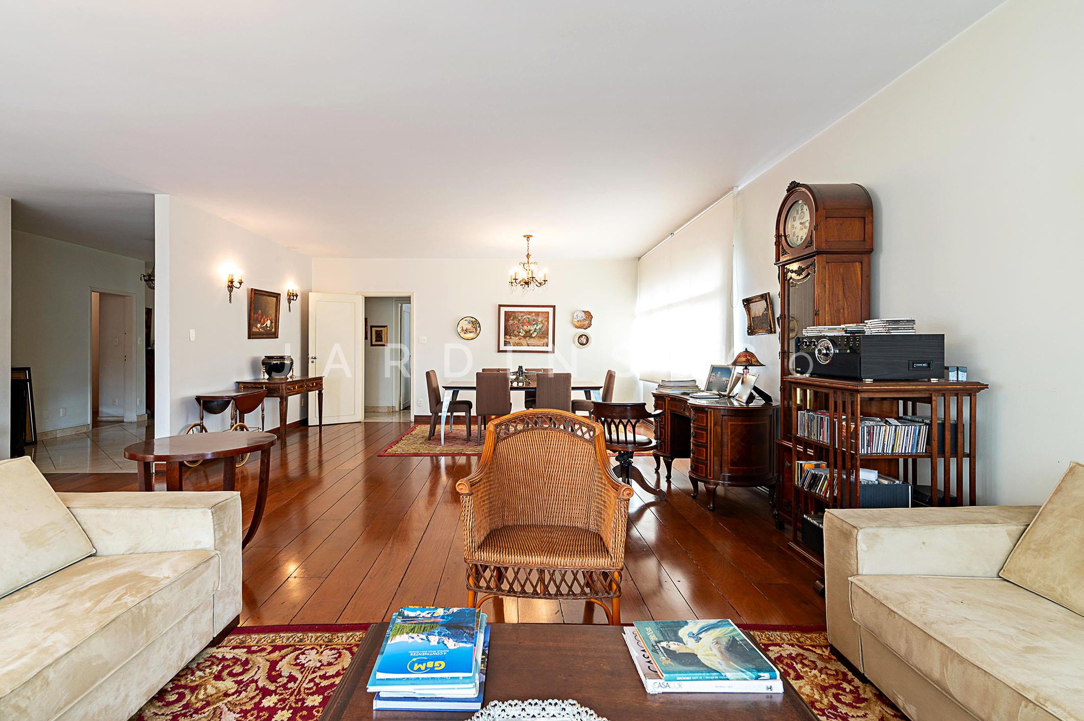 Apartamento no Cerqueira César