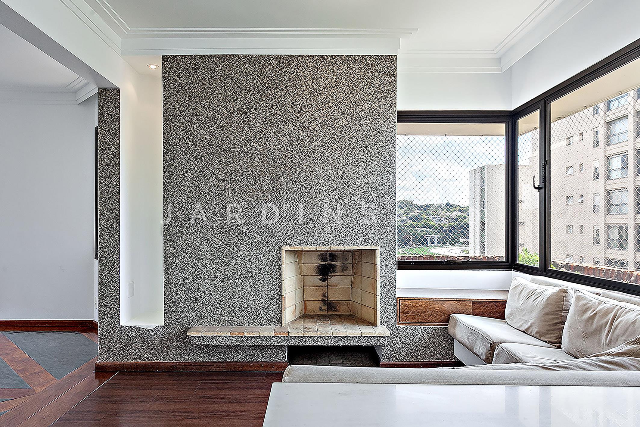 Apartamento no Jardim Europa