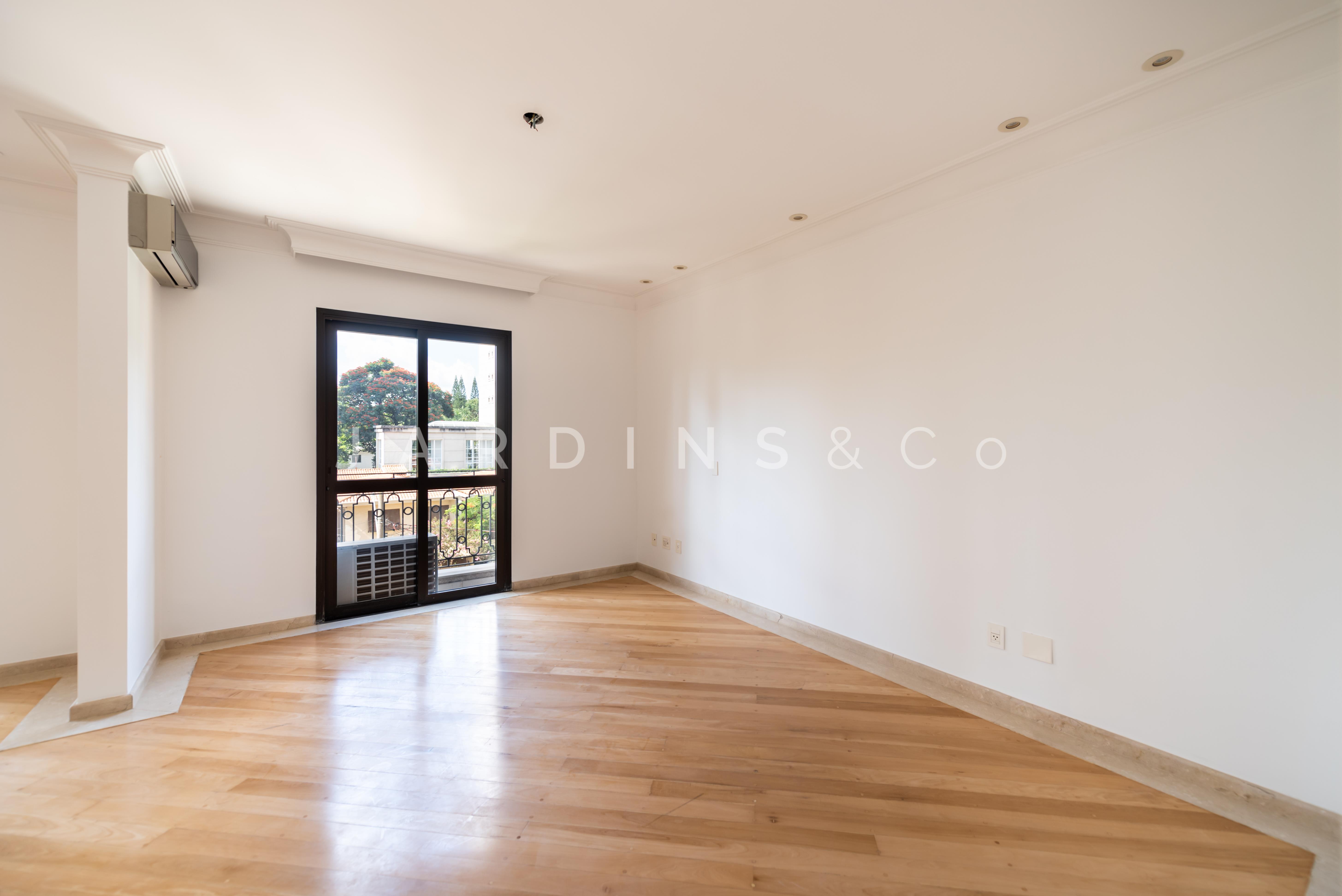 Apartamento no Moema
