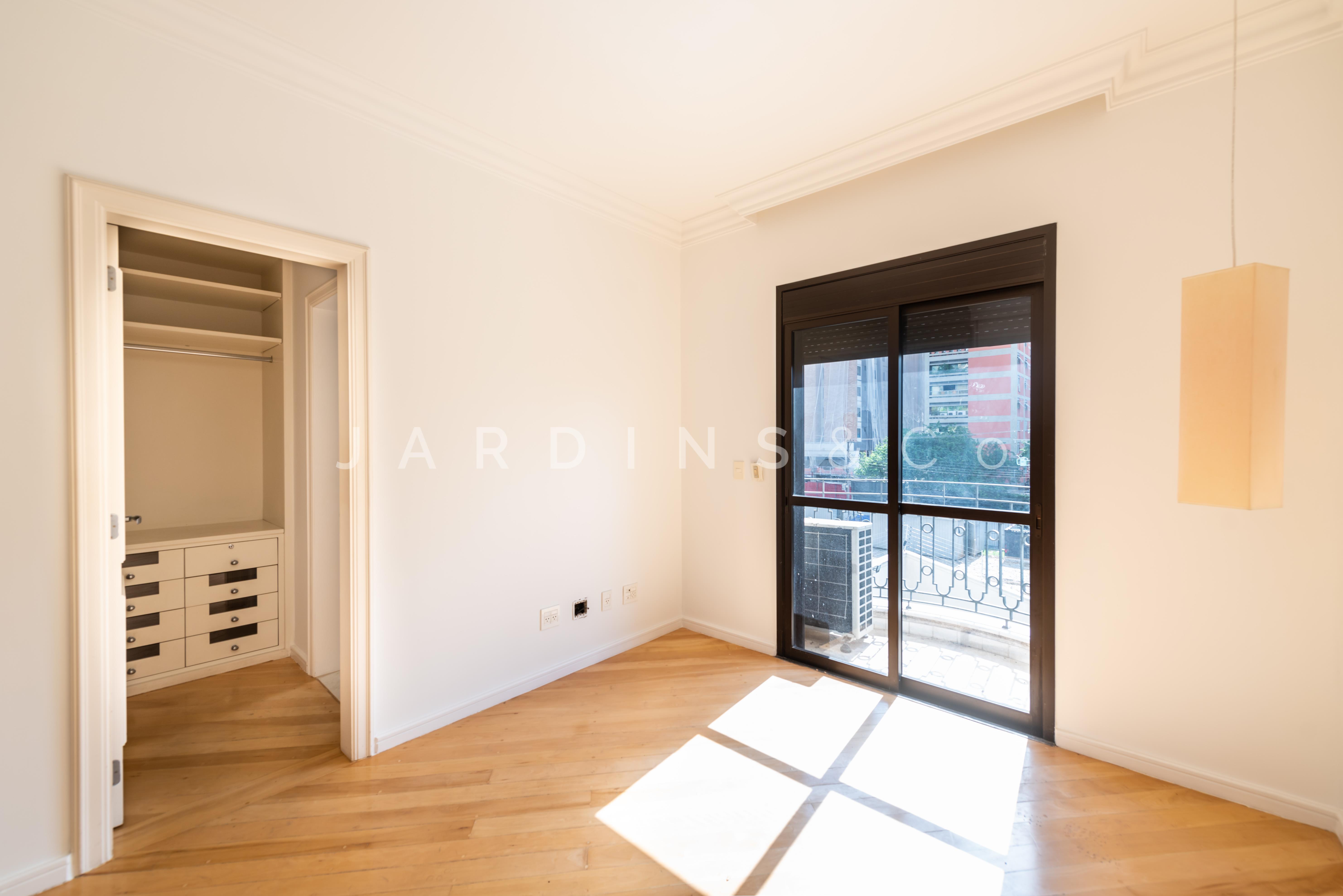 Apartamento no Moema