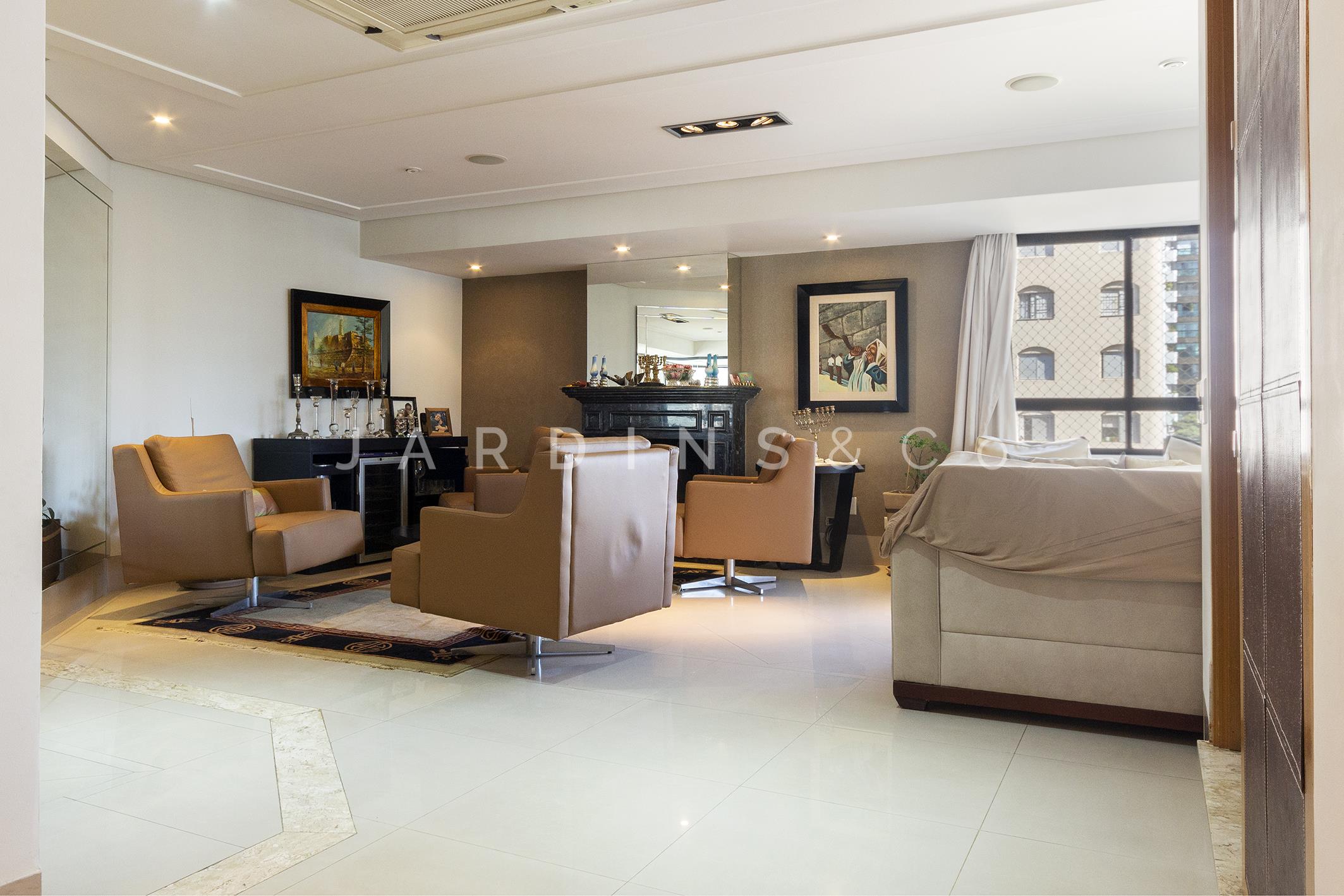 Apartamento no Indianópolis