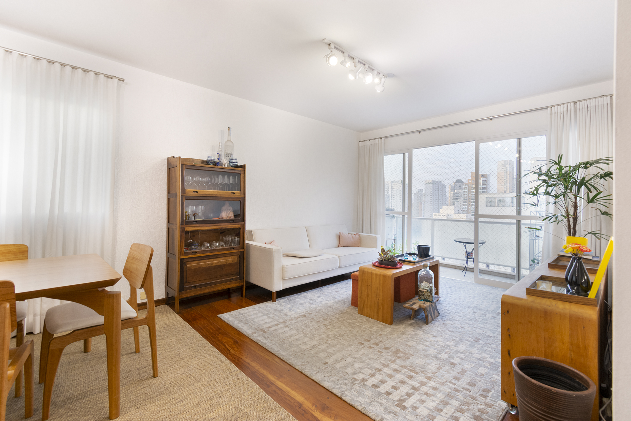 Apartamento no Indianópolis