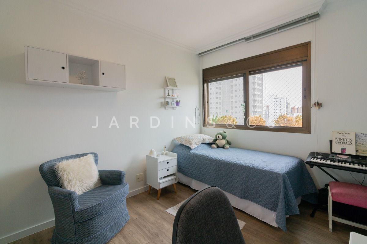 Apartamento no Moema