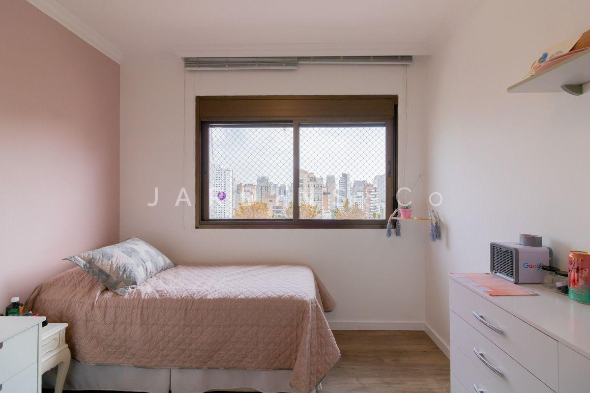 Apartamento no Moema