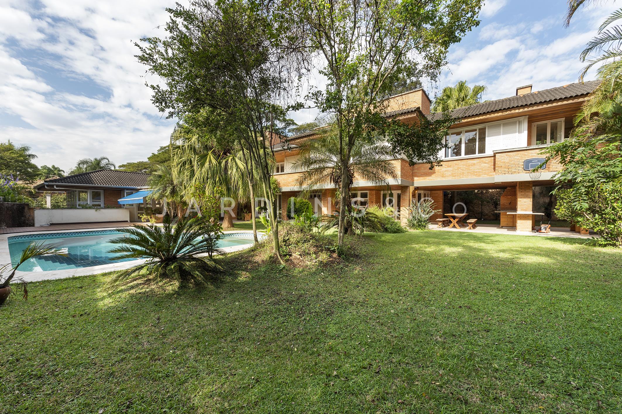 Casa no Jardim Cordeiro
