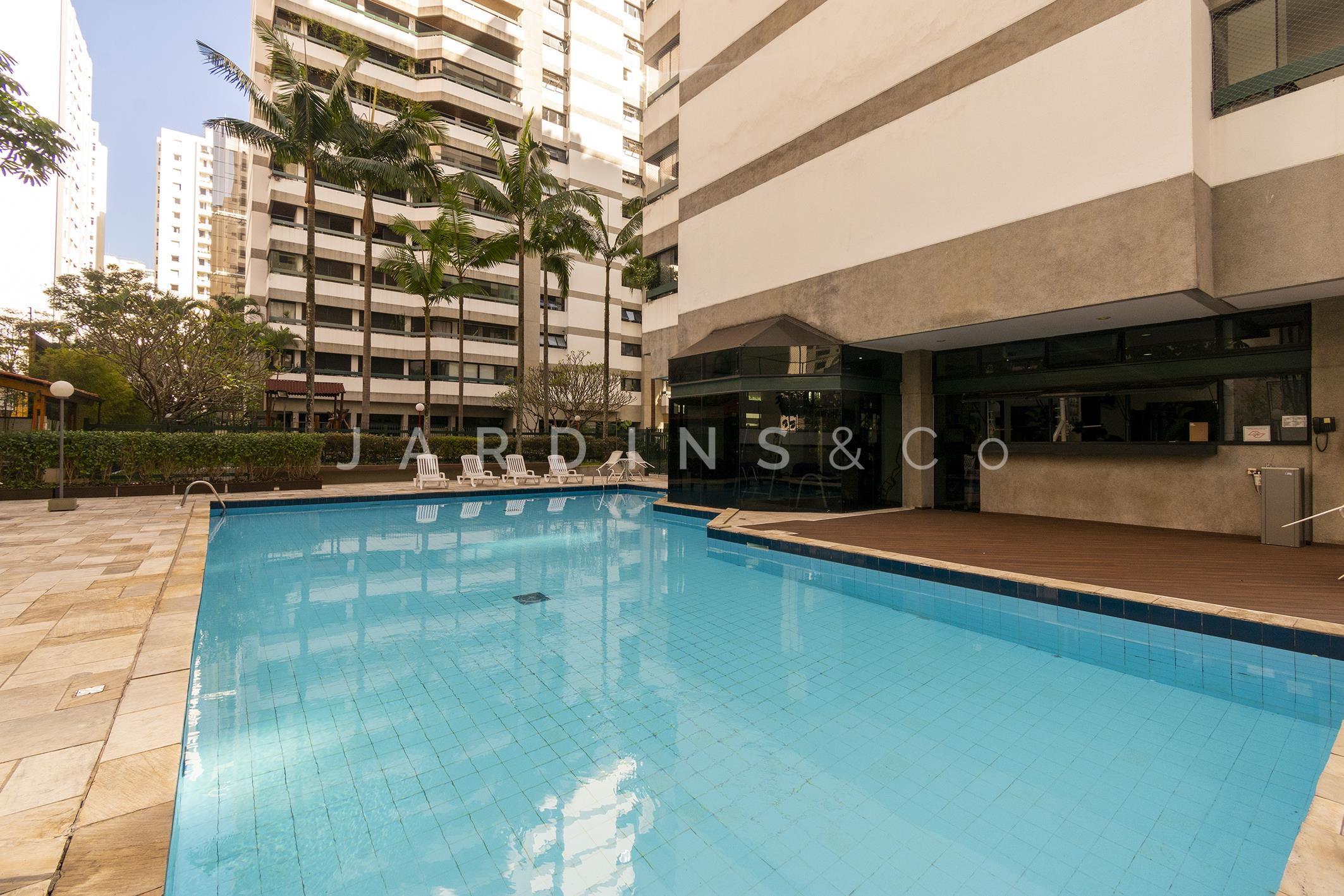 Apartamento no Moema Pássaros