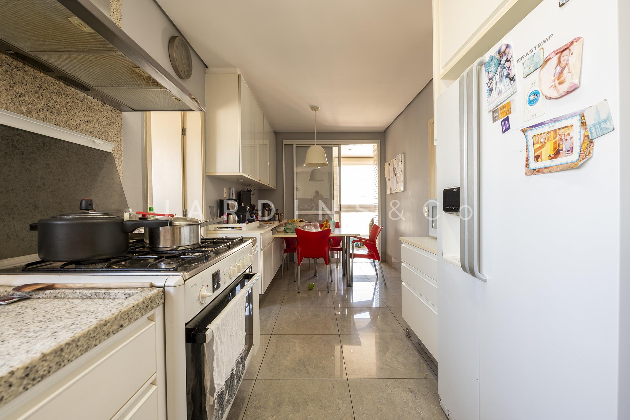 Apartamento no Cidade Monções