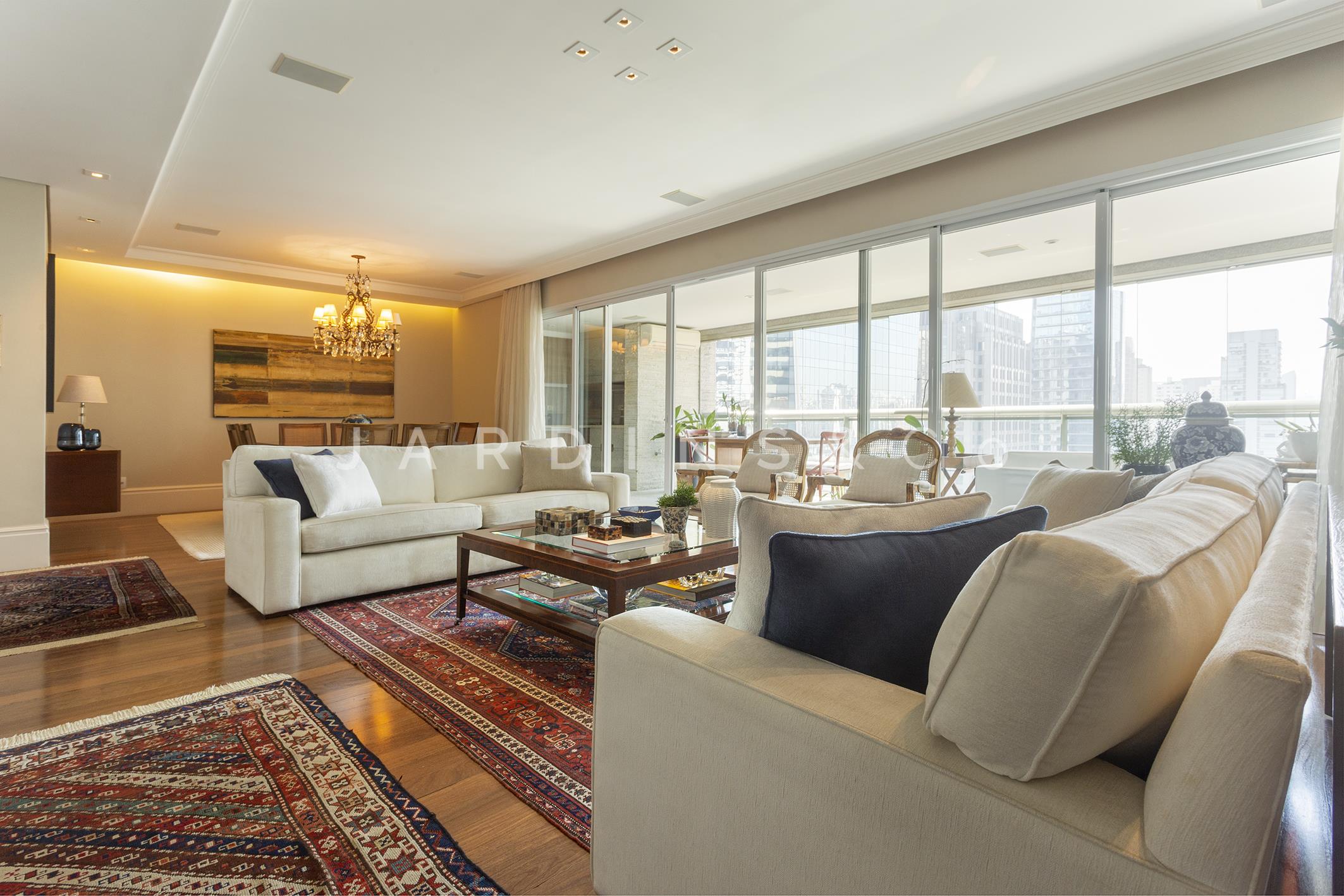 Apartamento no Chácara Itaim
