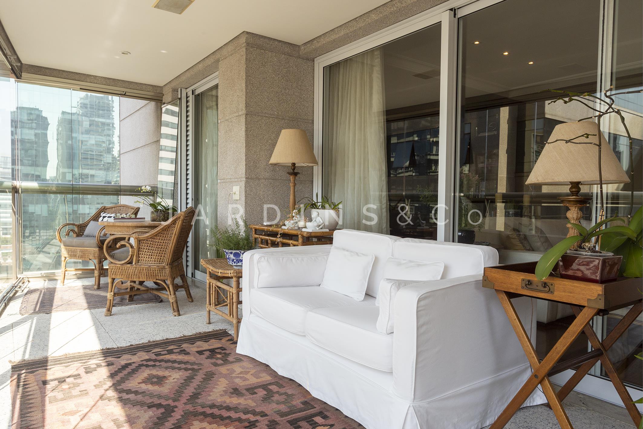 Apartamento no Chácara Itaim