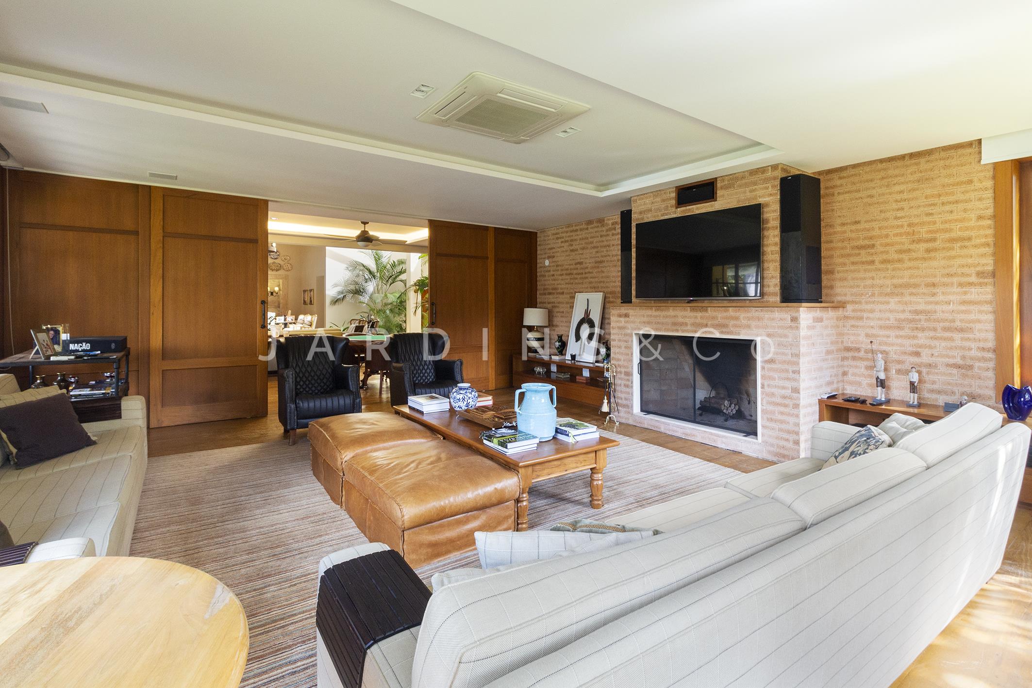 Casa em Condomínio no Chácara Jaraguá