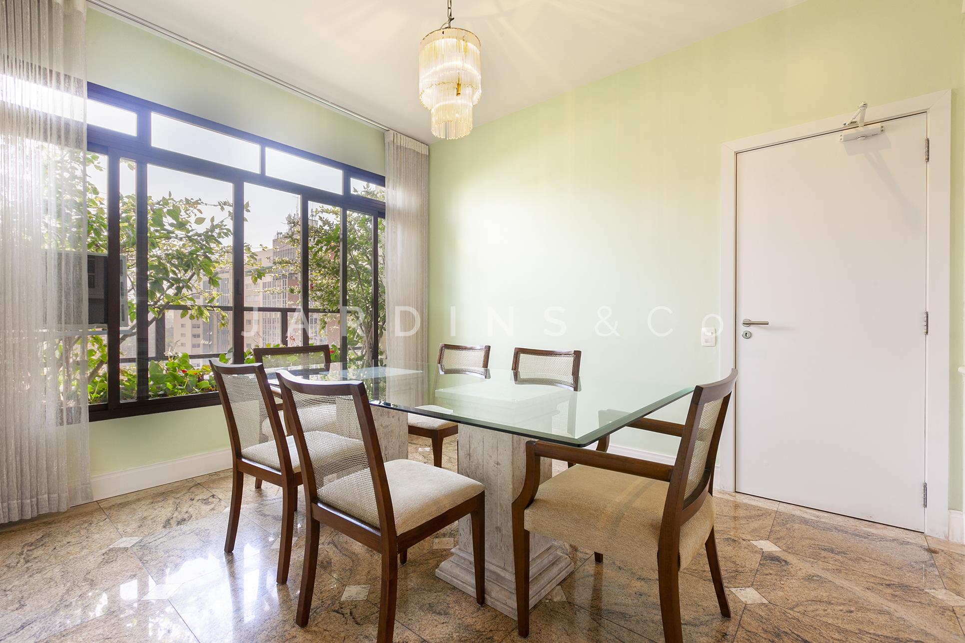 Apartamento no Cerqueira César