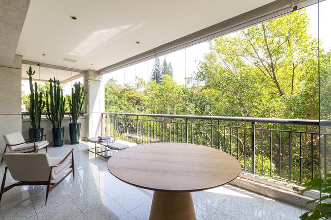 Apartamento no Jardim Europa