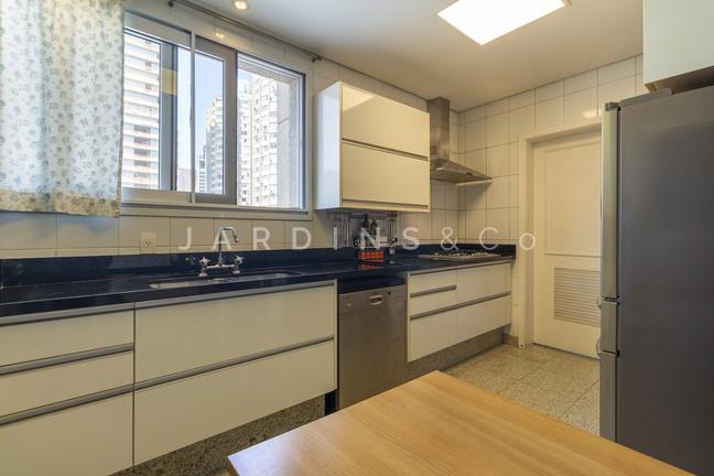 Apartamento no Jardim Europa