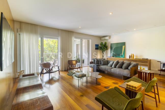 Apartamento no Jardim Europa