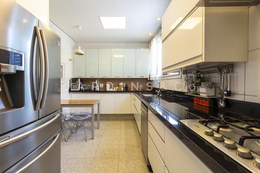 Apartamento no Jardim Europa