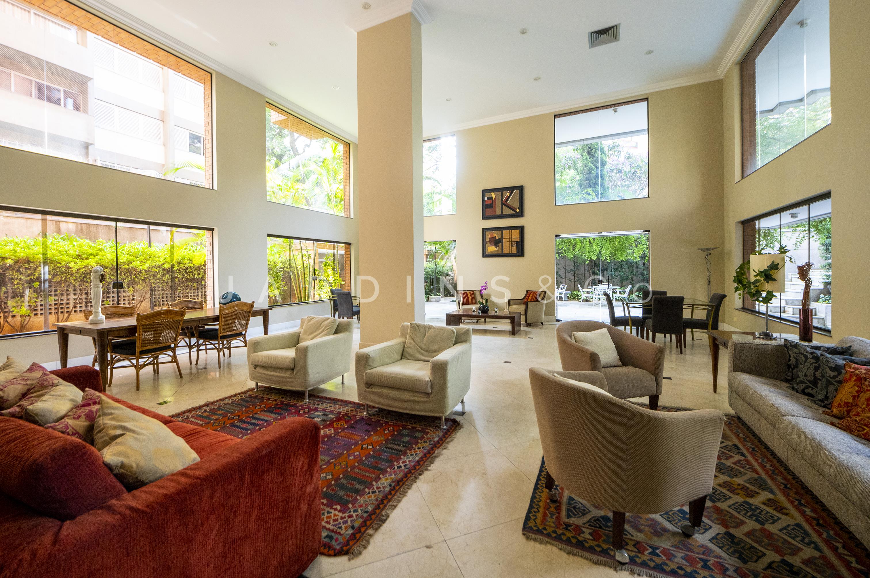 Apartamento no Moema