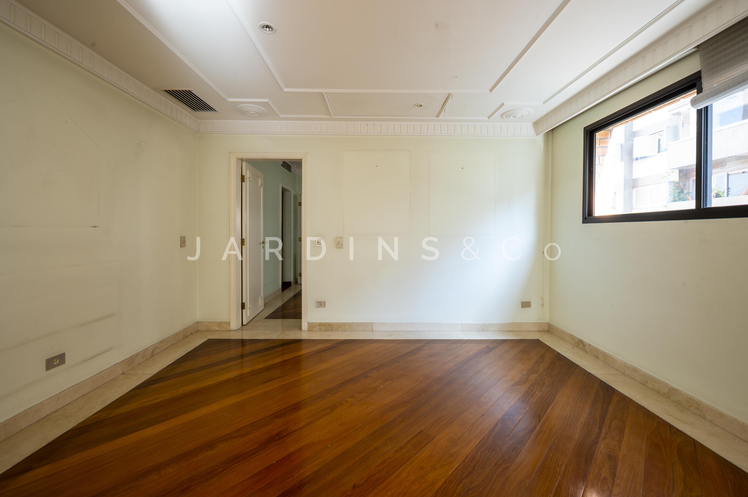 Apartamento no Moema