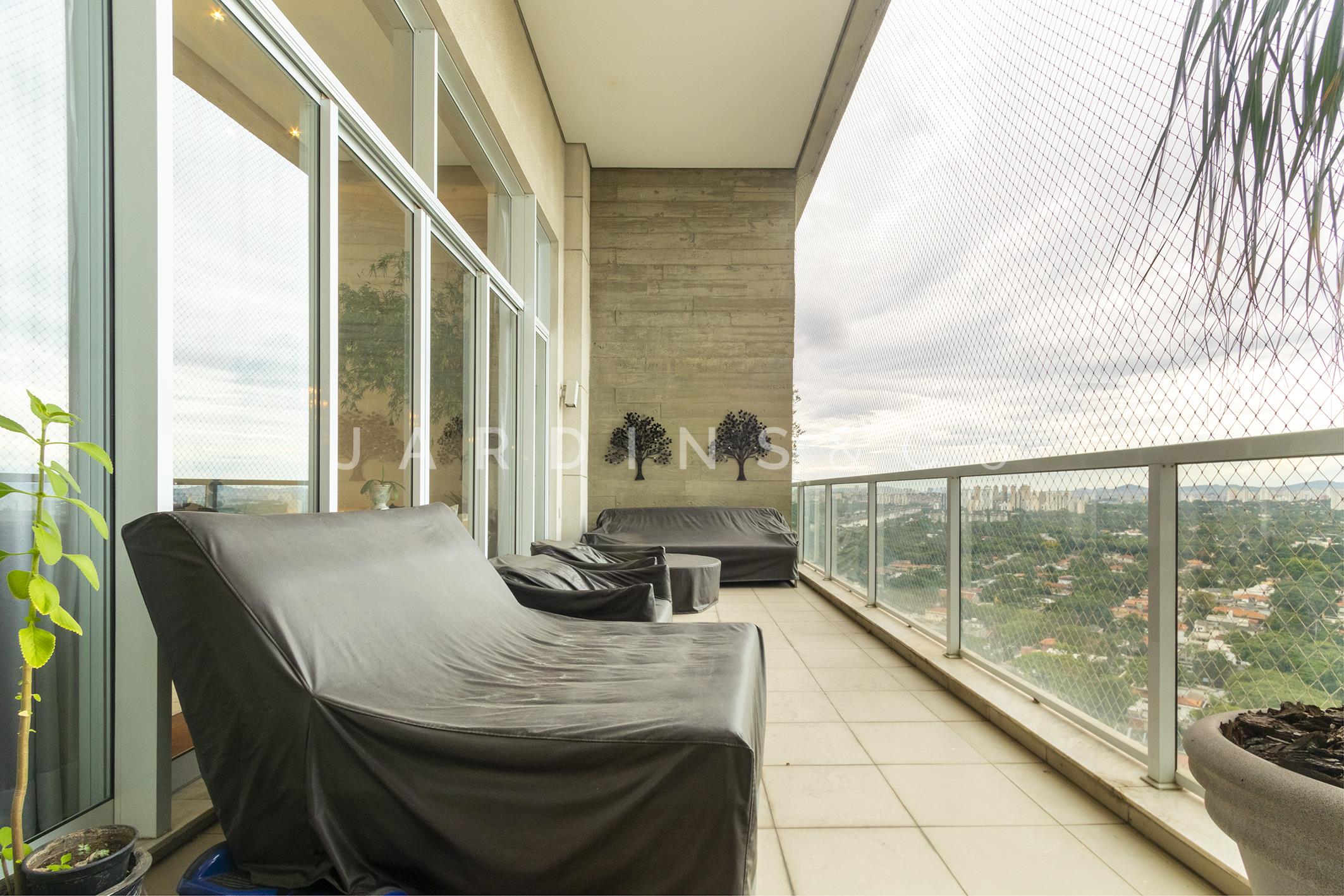 Apartamento no Alto de Pinheiros
