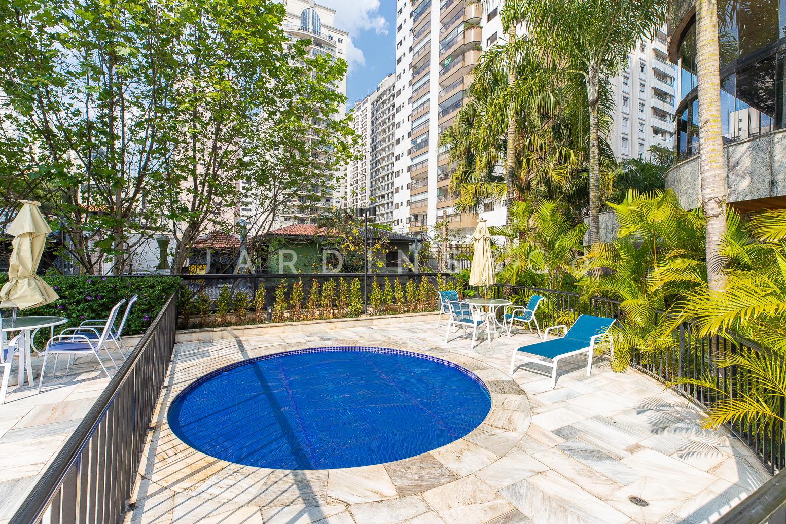 Apartamento no Indianópolis