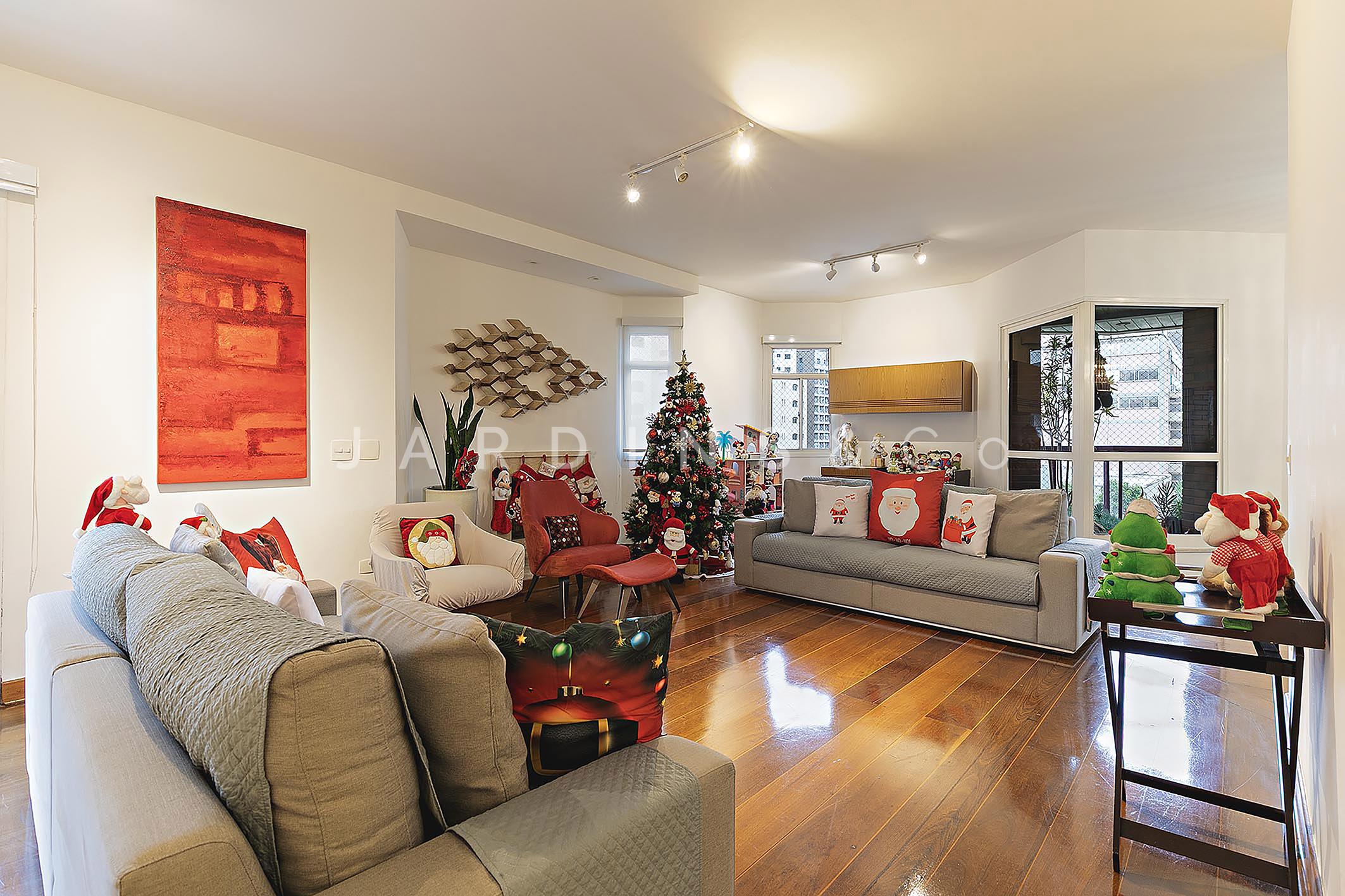 Apartamento no Moema Pássaros