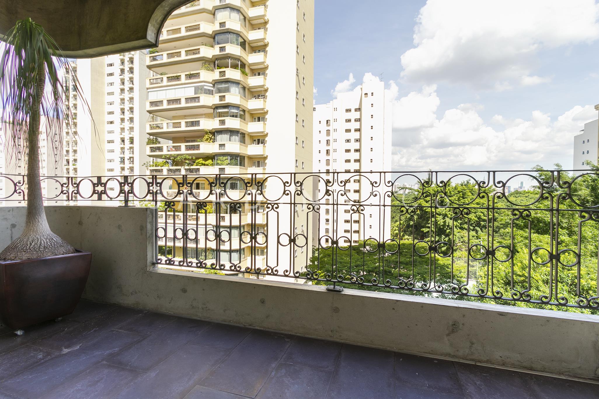 Apartamento no Alto de Pinheiros