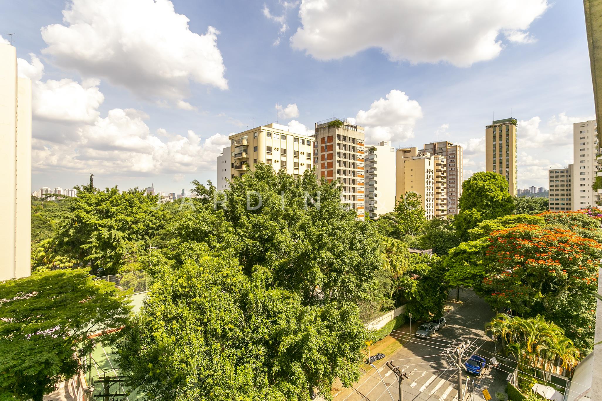 Apartamento no Alto de Pinheiros