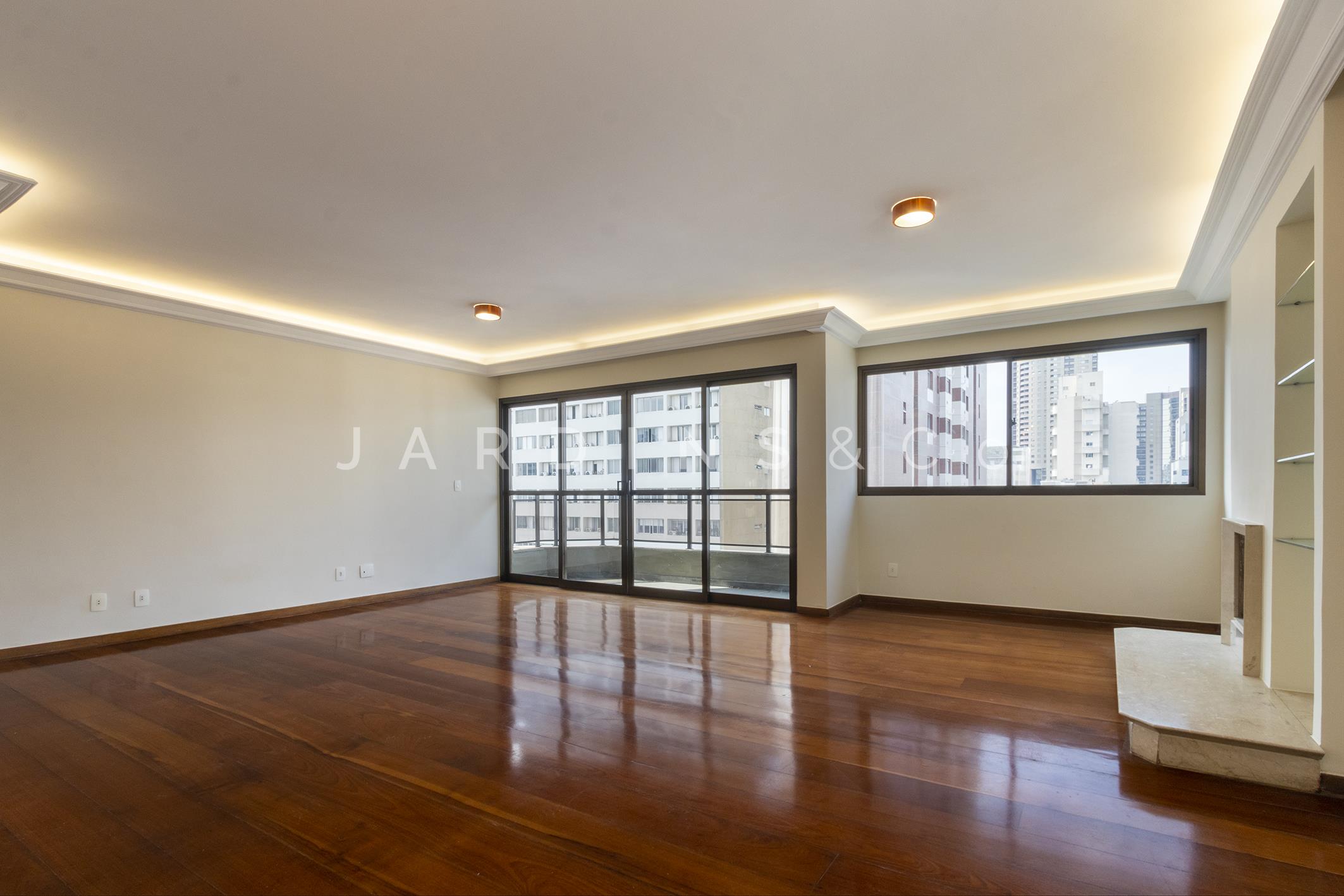 Apartamento no Jardim Europa