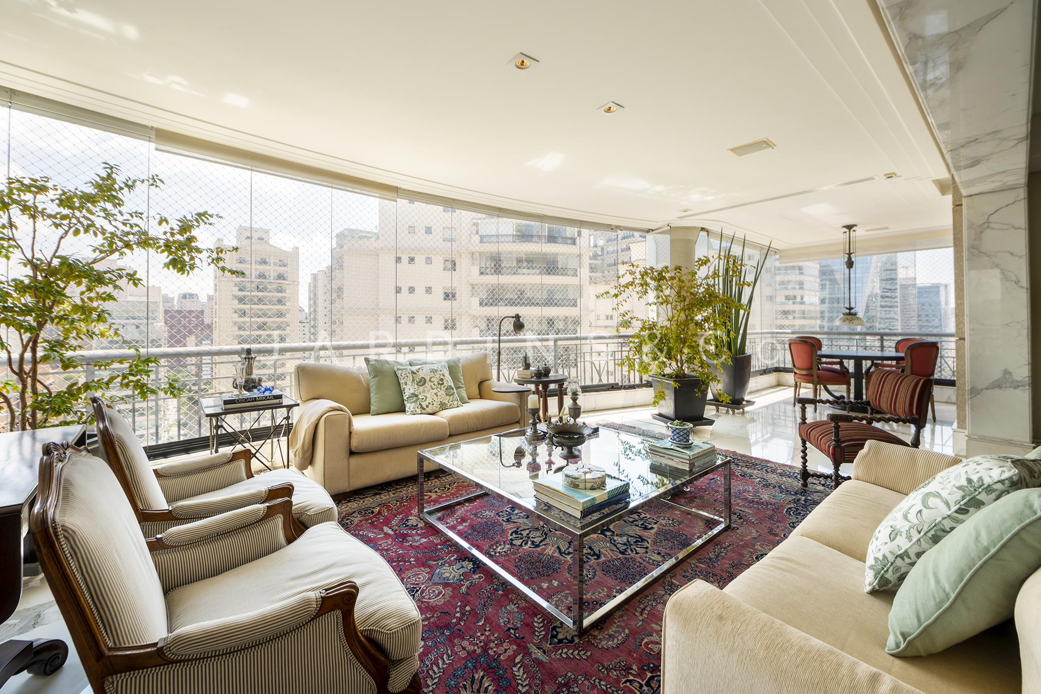 Apartamento no Chácara Itaim