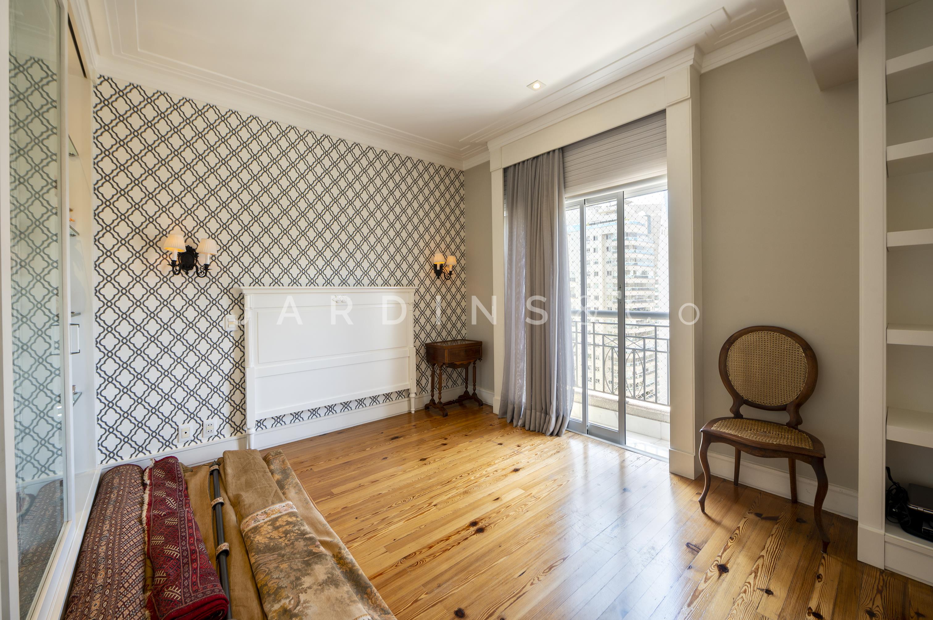 Apartamento no Chácara Itaim